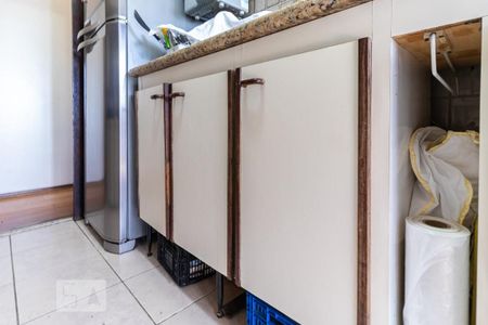 Apartamento à venda com 75m², 2 quartos e 2 vagasCozinha - Armários