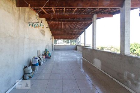 Casa à venda com 225m², 3 quartos e 2 vagasTerraço