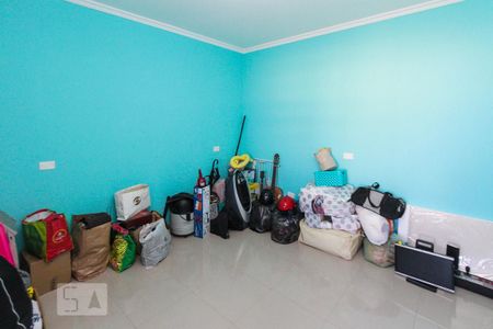 Casa à venda com 225m², 3 quartos e 2 vagasQuarto