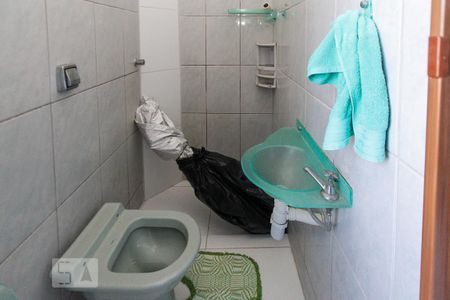 Casa à venda com 225m², 3 quartos e 2 vagasbanheiro