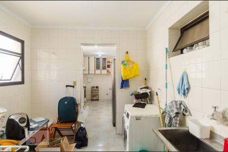 Apartamento à venda com 187m², 4 quartos e 3 vagas Apartamento à venda com 187m², 4 quartos e 3 vagasÁrea de serviço