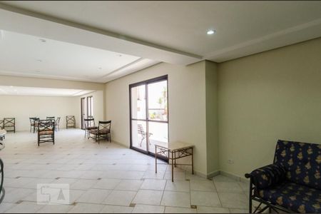 Apartamento à venda com 187m², 4 quartos e 3 vagas Apartamento à venda com 187m², 4 quartos e 3 vagasÁrea comum