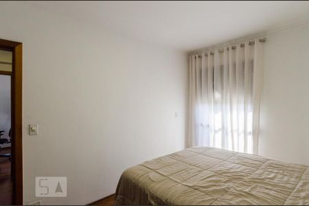 Apartamento à venda com 187m², 4 quartos e 3 vagas Apartamento à venda com 187m², 4 quartos e 3 vagasQuarto 2
