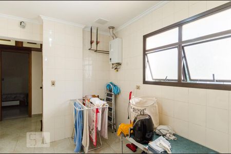 Apartamento à venda com 187m², 4 quartos e 3 vagas Apartamento à venda com 187m², 4 quartos e 3 vagasÁrea de serviço