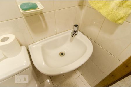 Apartamento à venda com 187m², 4 quartos e 3 vagas Apartamento à venda com 187m², 4 quartos e 3 vagasBanheiro de serviço