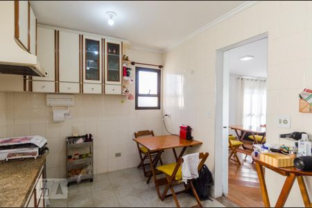 Apartamento à venda com 187m², 4 quartos e 3 vagas Apartamento à venda com 187m², 4 quartos e 3 vagasCozinha