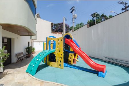 Apartamento à venda com 187m², 4 quartos e 3 vagas Apartamento à venda com 187m², 4 quartos e 3 vagasÁrea comum