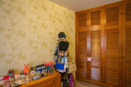 Casa à venda com 400m², 4 quartos e 4 vagas Casa à venda com 400m², 4 quartos e 4 vagasSuite 02