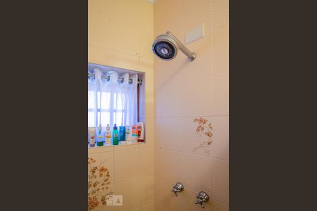 Casa à venda com 400m², 4 quartos e 4 vagas Casa à venda com 400m², 4 quartos e 4 vagasBanheiro da Suite 02