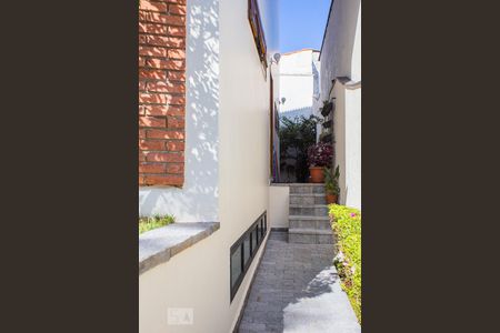 Casa à venda com 400m², 4 quartos e 4 vagas Casa à venda com 400m², 4 quartos e 4 vagasEntrada de Serviço