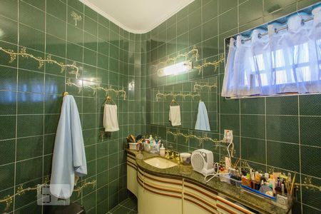 Casa à venda com 400m², 4 quartos e 4 vagas Casa à venda com 400m², 4 quartos e 4 vagasBanheiro da Suite 01