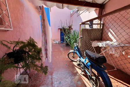 Casa à venda com 350m², 3 quartos e 5 vagas Casa à venda com 350m², 3 quartos e 5 vagasÁrea Externa
