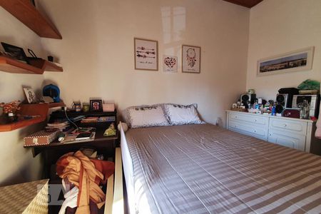 Casa à venda com 350m², 3 quartos e 5 vagas Casa à venda com 350m², 3 quartos e 5 vagasQuarto 2