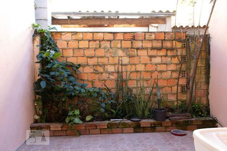 Casa de condomínio à venda com 80m², 2 quartos e 1 vagaPátio dos fundos