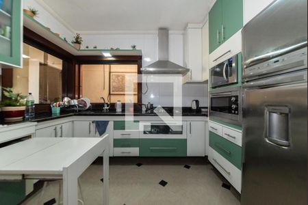 Casa à venda com 250m², 3 quartos e 2 vagasCozinha