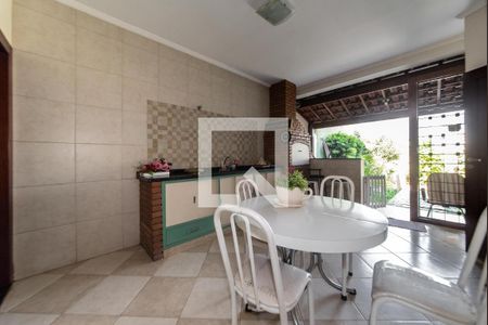 Casa à venda com 250m², 3 quartos e 2 vagasEspaço Gourmet