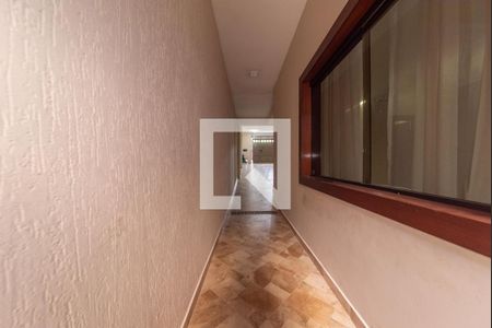 Casa à venda com 250m², 3 quartos e 2 vagasCorredor de Entrada