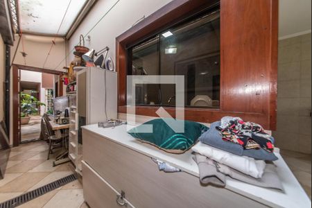 Casa à venda com 250m², 3 quartos e 2 vagasCorredor - Ateliê