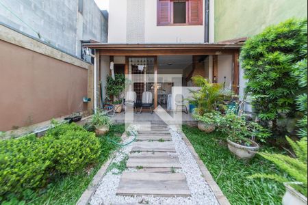 Casa à venda com 250m², 3 quartos e 2 vagasQuintal - Jardim