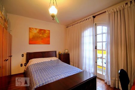 Casa à venda com 202m², 3 quartos e 3 vagasQuarto Suíte