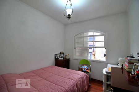 Casa à venda com 202m², 3 quartos e 3 vagasQuarto 2