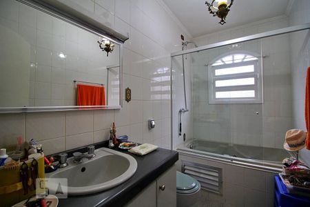 Casa à venda com 202m², 3 quartos e 3 vagasBanheiro da Suíte