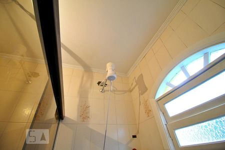 Casa à venda com 202m², 3 quartos e 3 vagasBanheiro 2