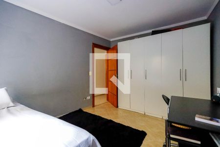 Casa à venda com 250m², 3 quartos e 2 vagasSuíte 2