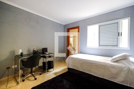 Casa à venda com 250m², 3 quartos e 2 vagasSuíte 2