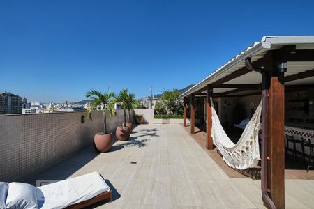 Apartamento à venda com 485m², 5 quartos e 4 vagas Apartamento à venda com 485m², 5 quartos e 4 vagasCobertura