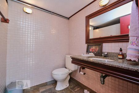 Apartamento à venda com 485m², 5 quartos e 4 vagas Apartamento à venda com 485m², 5 quartos e 4 vagasCobertura Banheiro