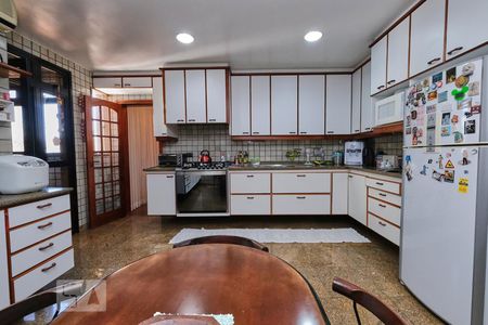 Apartamento à venda com 485m², 5 quartos e 4 vagas Apartamento à venda com 485m², 5 quartos e 4 vagasCozinha