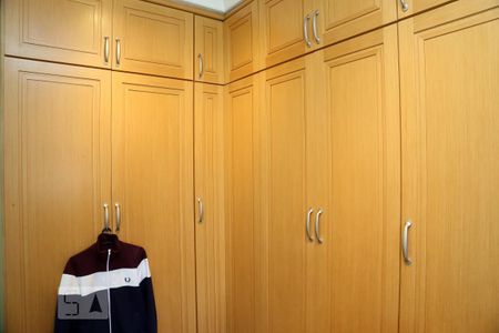 Apartamento à venda com 128m², 3 quartos e 3 vagasQuarto 2 - Armários