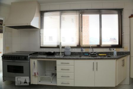 Apartamento à venda com 128m², 3 quartos e 3 vagasCozinha