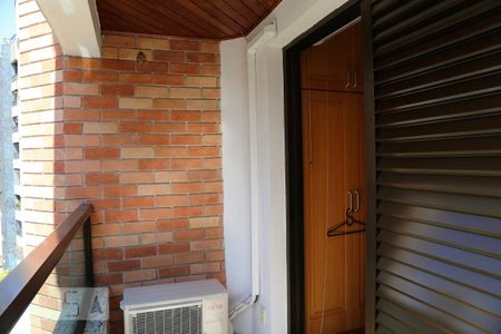 Apartamento à venda com 128m², 3 quartos e 3 vagasVaranda da suíte