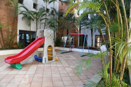 Apartamento à venda com 128m², 3 quartos e 3 vagasÁrea Comum - Playground