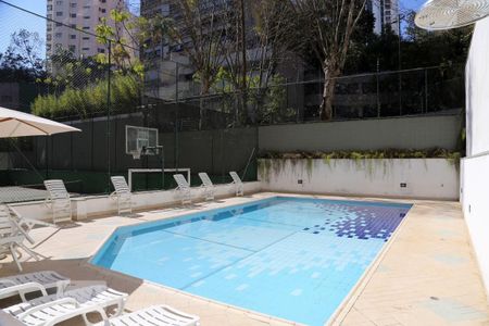 Apartamento à venda com 128m², 3 quartos e 3 vagasÁrea comum - Piscina