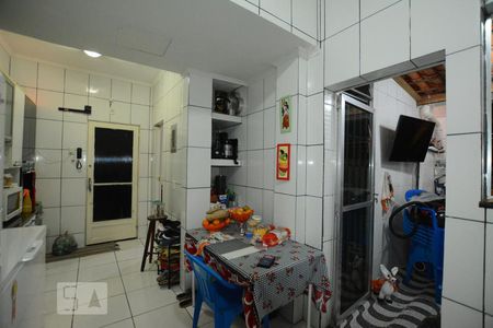 Apartamento à venda com 72m², 2 quartos e sem vagaCozinha