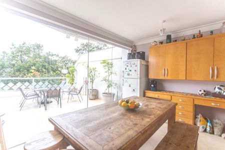 Casa à venda com 200m², 3 quartos e 4 vagasChurrasqueira