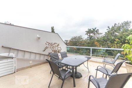 Casa à venda com 200m², 3 quartos e 4 vagasQuintal