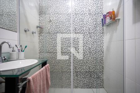 Apartamento à venda com 70m², 2 quartos e 1 vaga Apartamento à venda com 70m², 2 quartos e 1 vagaBanheiro