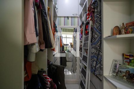 Apartamento à venda com 70m², 2 quartos e 1 vaga Apartamento à venda com 70m², 2 quartos e 1 vagaQuarto 2 Closet