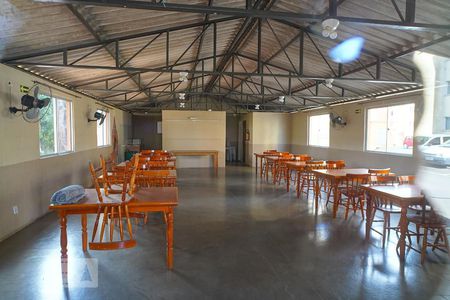 Apartamento para alugar com 38m², 2 quartos e 1 vagaÁrea comum - Salão de festas