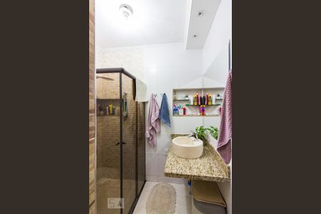 Casa à venda com 440m², 4 quartos e 2 vagasBanheiro