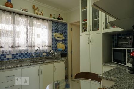 Apartamento à venda com 60m², 2 quartos e 2 vagas Apartamento à venda com 60m², 2 quartos e 2 vagasCozinha
