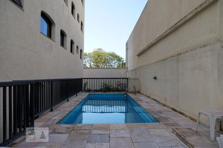 Apartamento à venda com 60m², 2 quartos e 2 vagas Apartamento à venda com 60m², 2 quartos e 2 vagasÁrea comum - Piscina