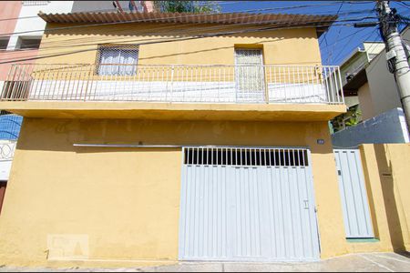 Casa à venda com 170m², 4 quartos e 3 vagasFachada