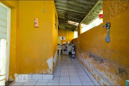 Casa à venda com 170m², 4 quartos e 3 vagasBarracão 