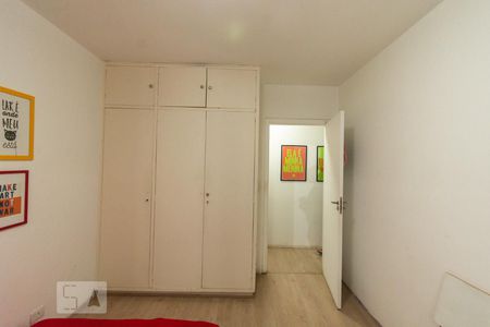 Apartamento à venda com 77m², 2 quartos e 1 vagaQuarto 2