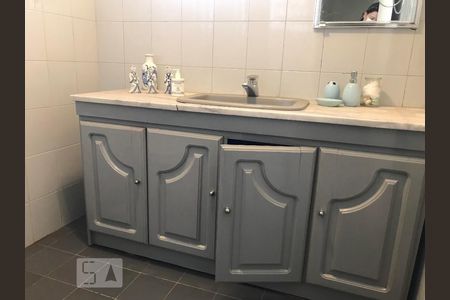 Apartamento à venda com 120m², 3 quartos e sem vagaBanheiro Social - Armários 